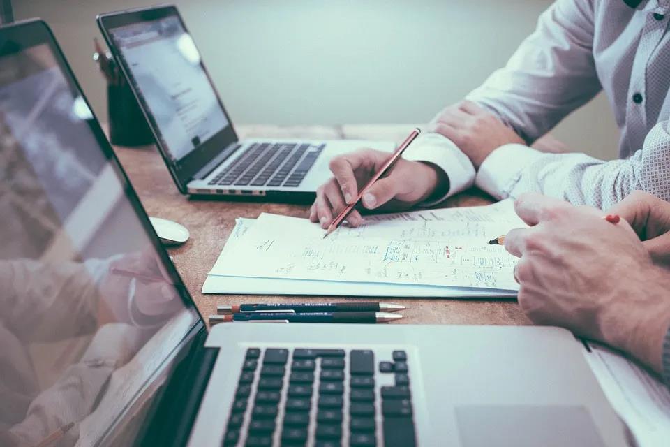 讓我來告訴你，到底是什么阻礙了企業(yè)數(shù)字化轉(zhuǎn)型！